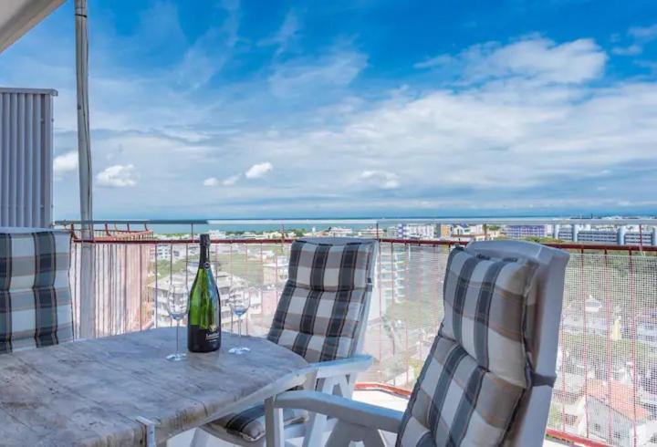 Ferienwohnung Splendido Attico, Piscina E Vista Mare Lignano Sabbiadoro Exterior foto